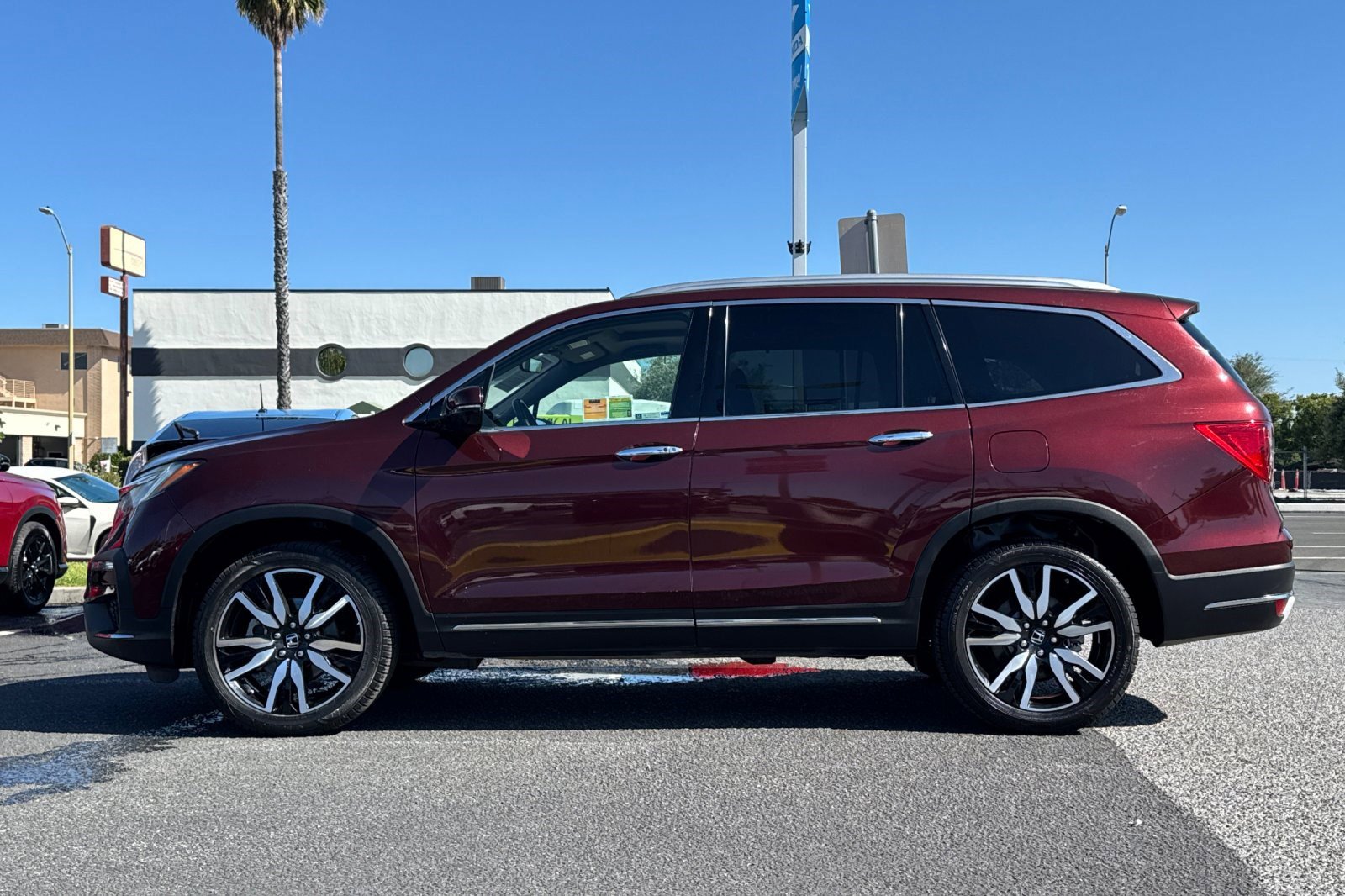 Used 2021 Honda Pilot Elite image 2