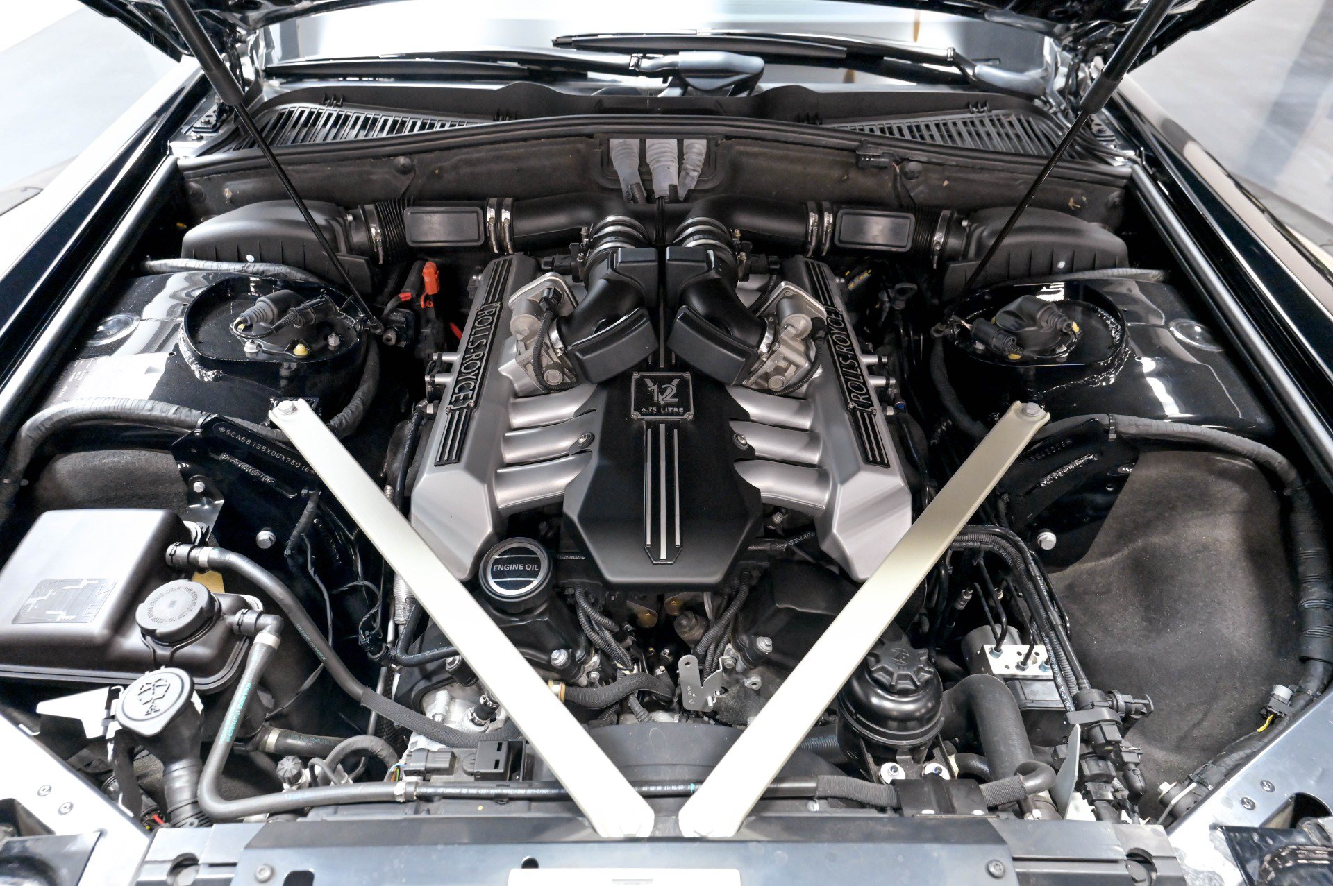 Used 2013 Rolls-Royce Phantom Sedan RWD image 63