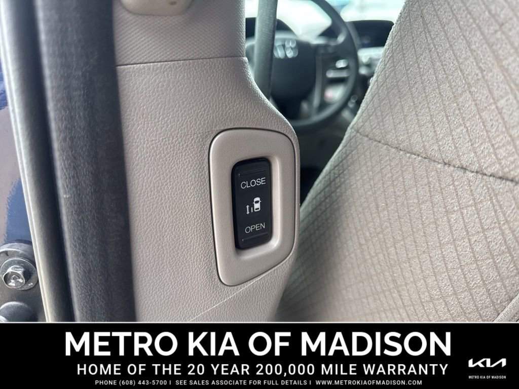 Used 2015 Honda Odyssey EX image 26