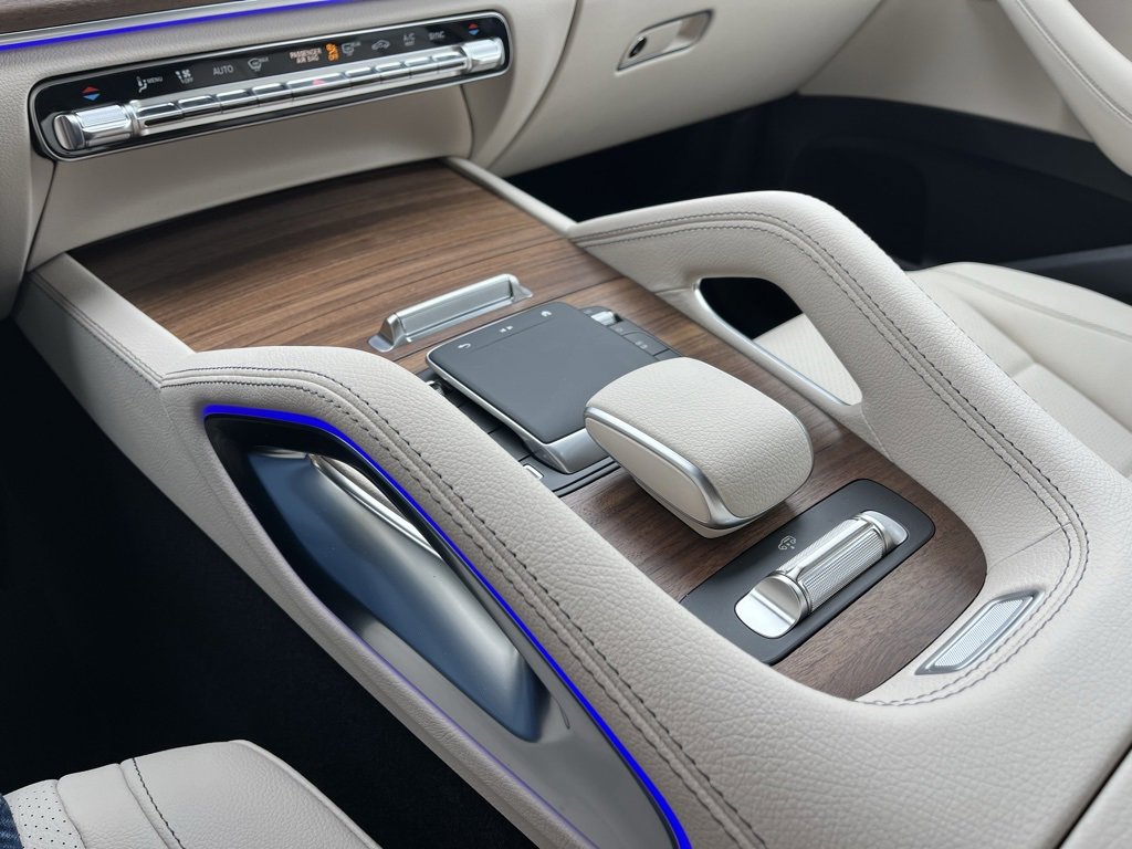 Used 2025 Mercedes-Benz GLS 450 4MATIC image 42