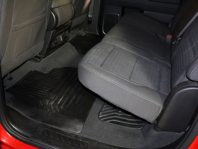 Used 2023 Chevrolet Silverado 1500 LT AWD/4WD image 29