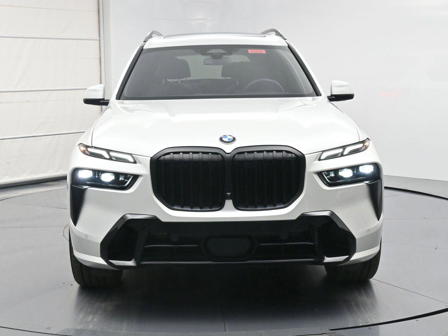 Used 2023 BMW X7 xDrive40i w/ Executive Package image 33