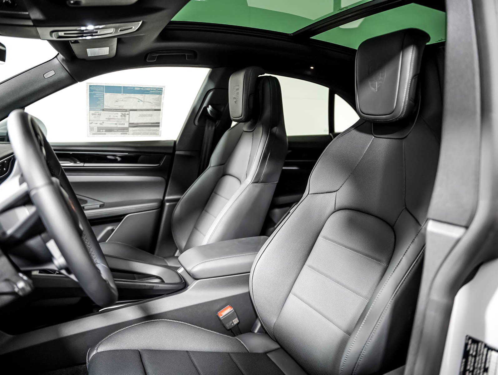 New 2026 Porsche Macan 4 Electric AWD/4WD image 5