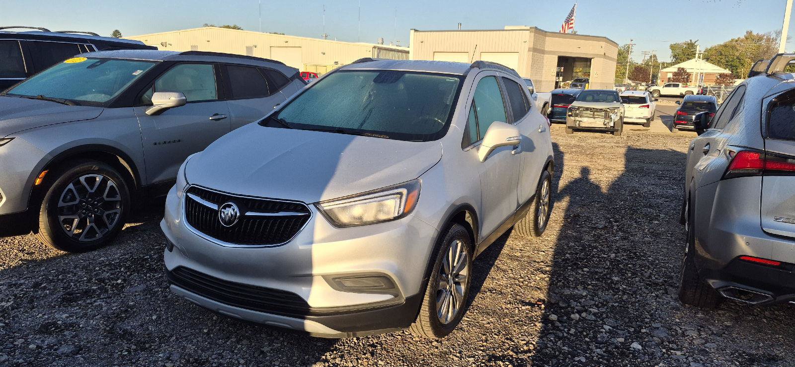 Used 2019 Buick Encore Preferred FWD image 1