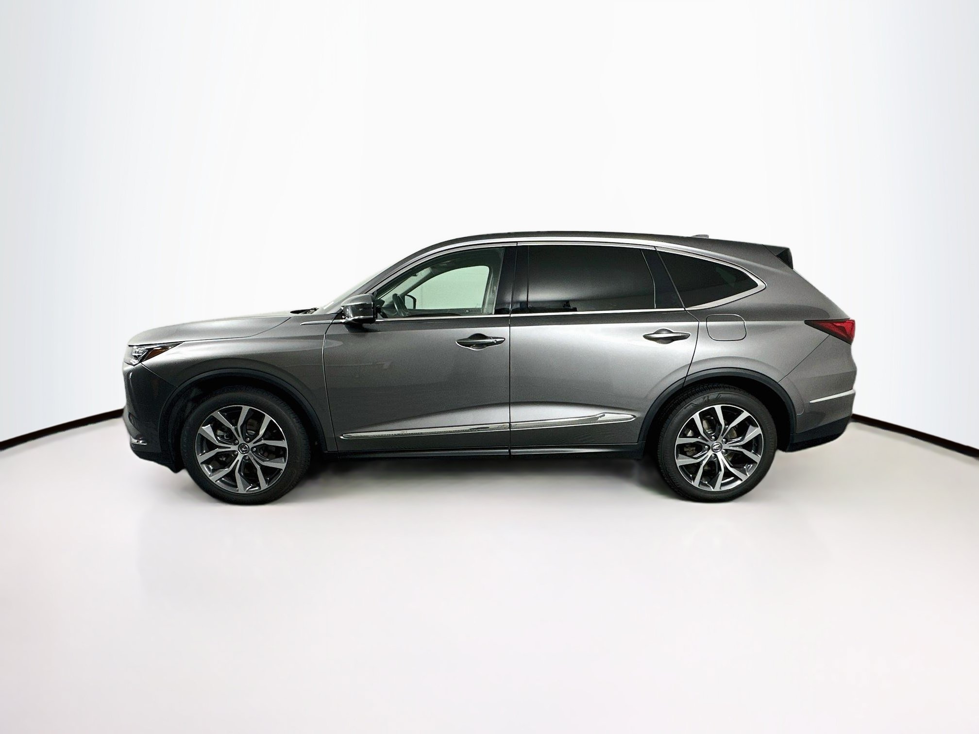 Used 2024 Acura MDX w/ Technology Package AWD/4WD image 4