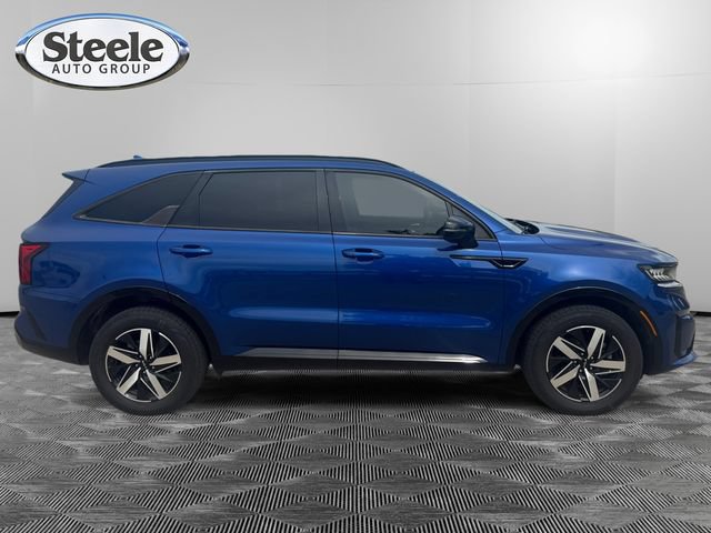 Used 2023 Kia Sorento S w/ Panoramic Sunroof Package FWD image 5