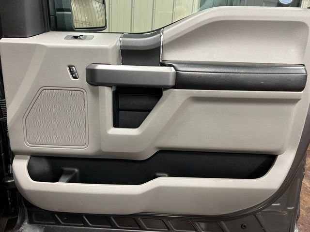 Used 2015 Ford F150 XLT image 22