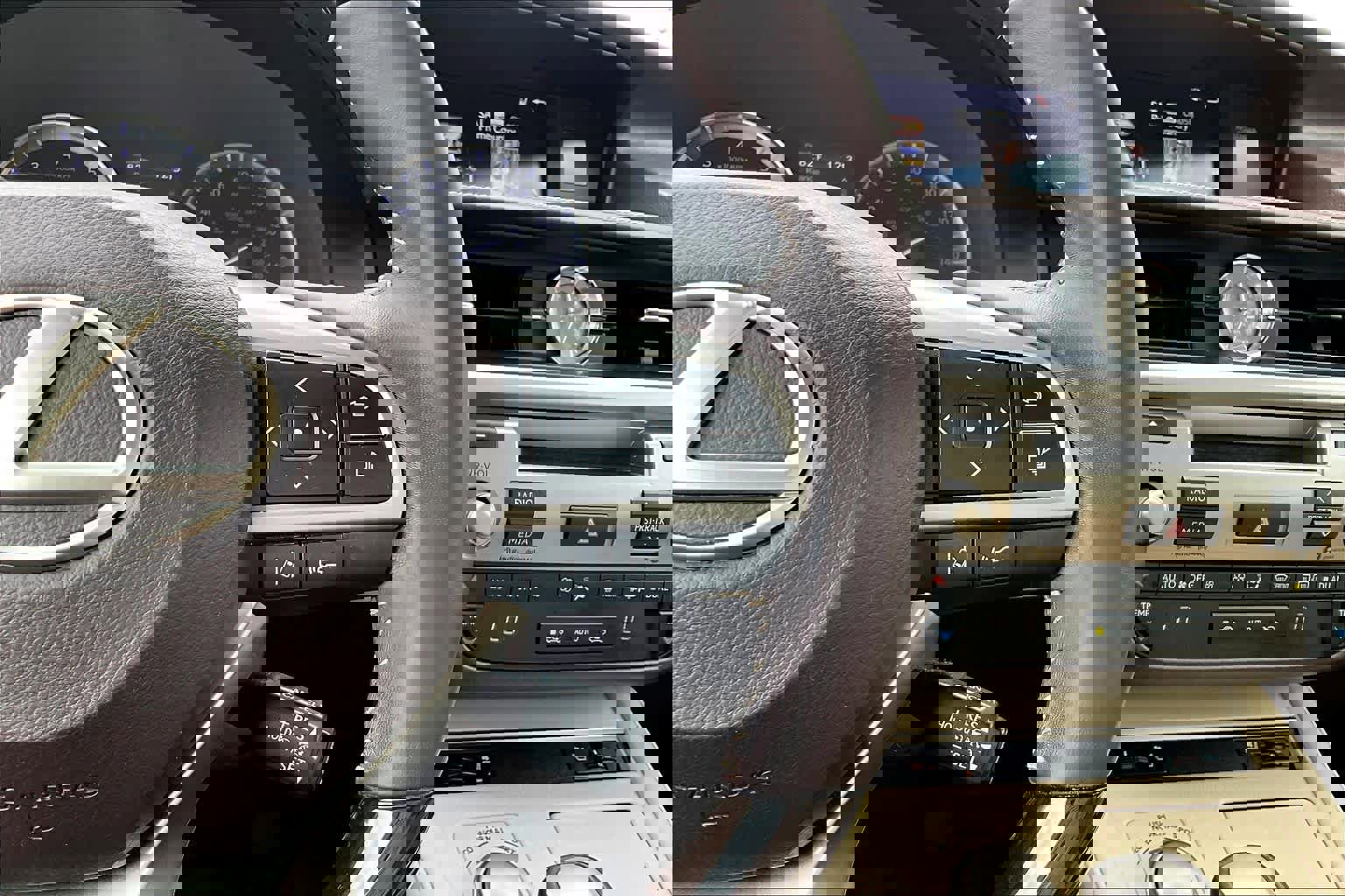 Used 2018 Lexus ES 350 w/ Premier Package image 23