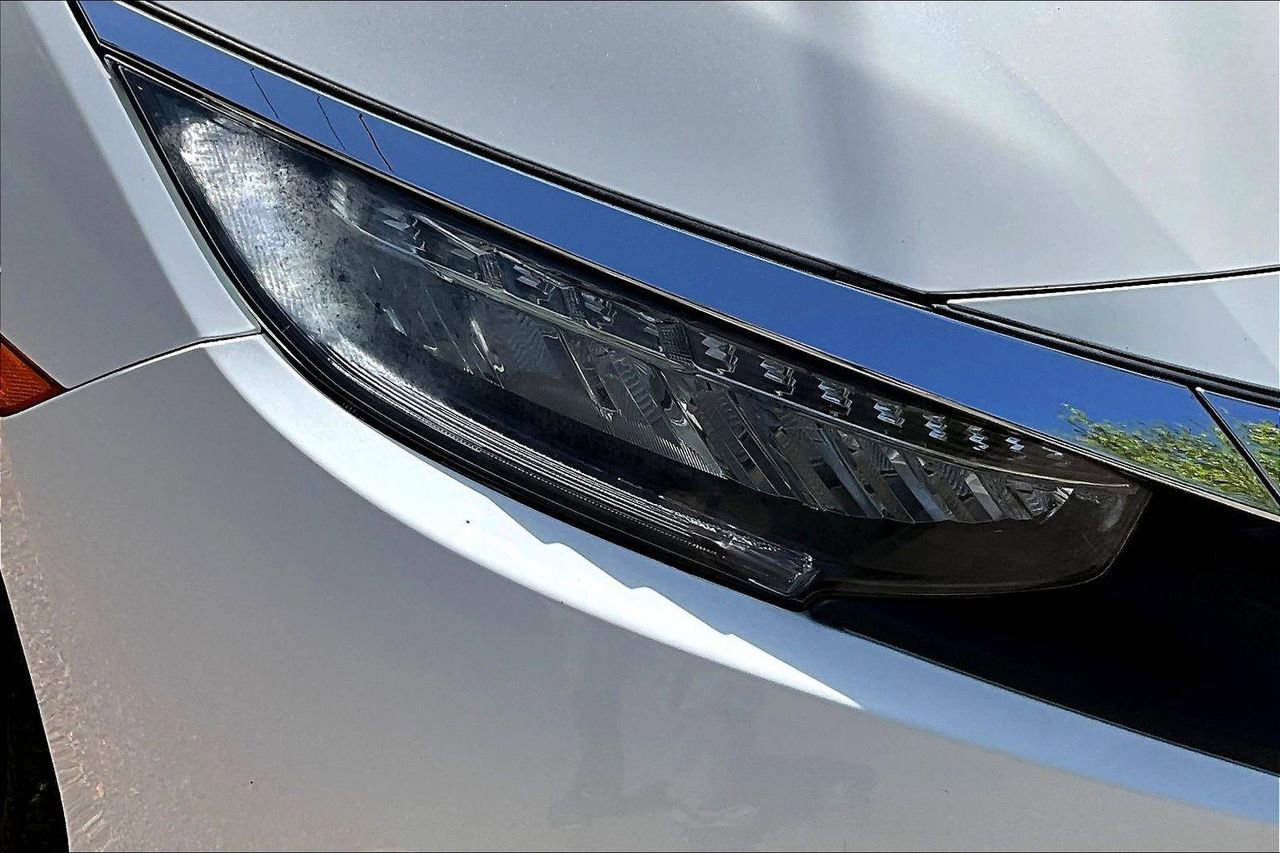 Used 2017 Honda Civic Touring image 32