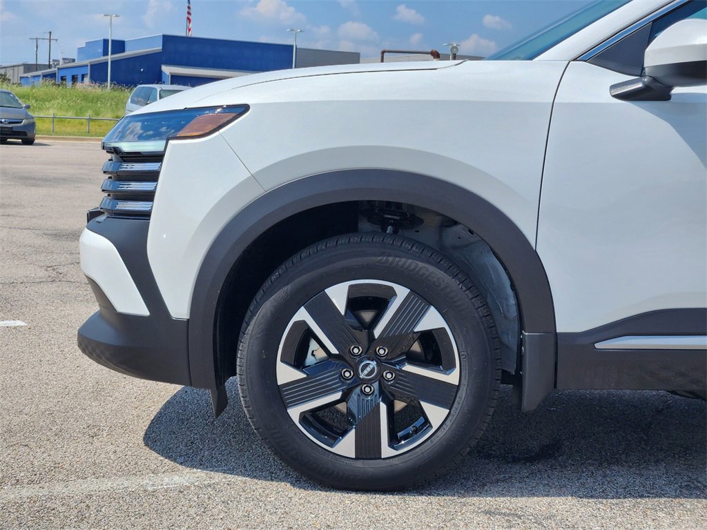 New 2025 Nissan Kicks SV w/ SV Premium Package image 6