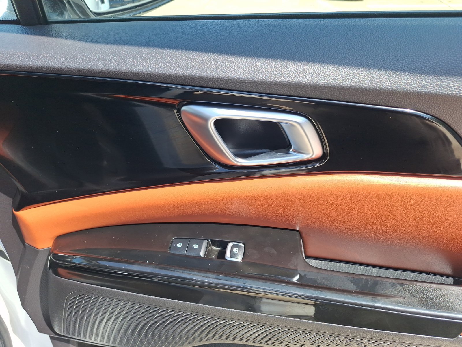 Used 2022 Kia Carnival SX FWD image 32
