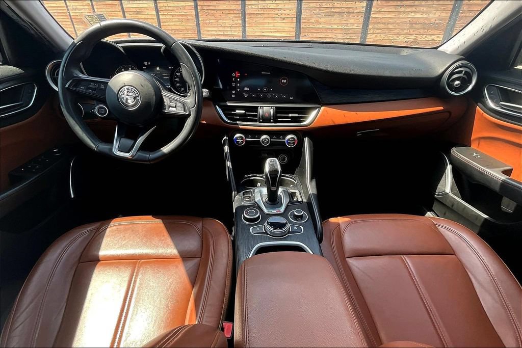 Used 2020 Alfa Romeo Giulia w/ Nero Edizione RWD image 15