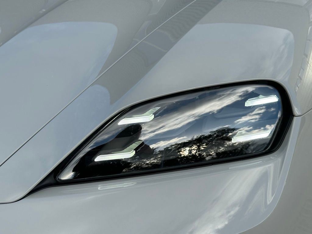 Used 2025 Porsche Taycan 4S image 13