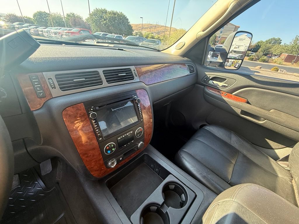 Used 2008 Chevrolet Silverado 3500 LTZ AWD/4WD image 13