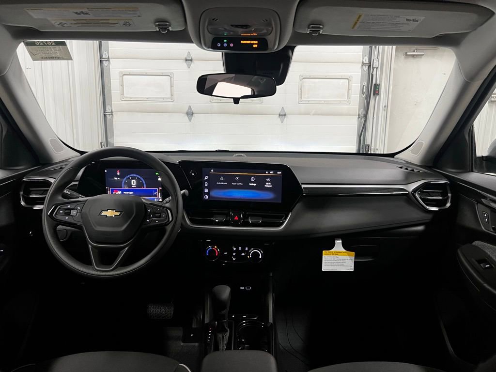 New 2026 Chevrolet TrailBlazer LT w/ Driver Confidence Package FWD image 32