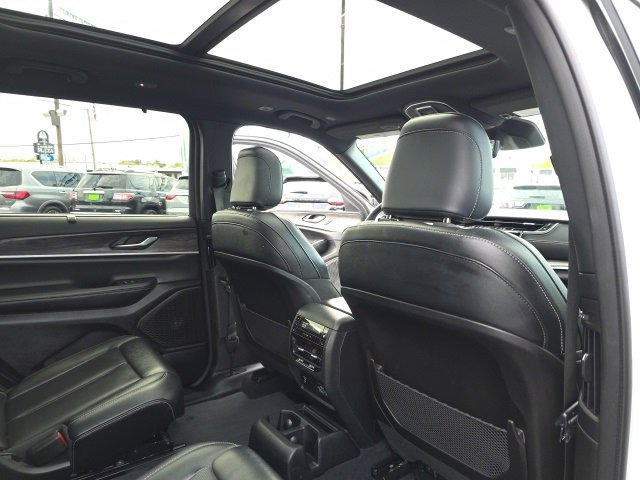 Used 2024 Jeep Grand Cherokee L Limited w/ Luxury Tech Group II image 56