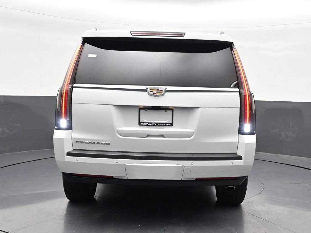 Used 2019 Cadillac Escalade Premium Luxury RWD image 4
