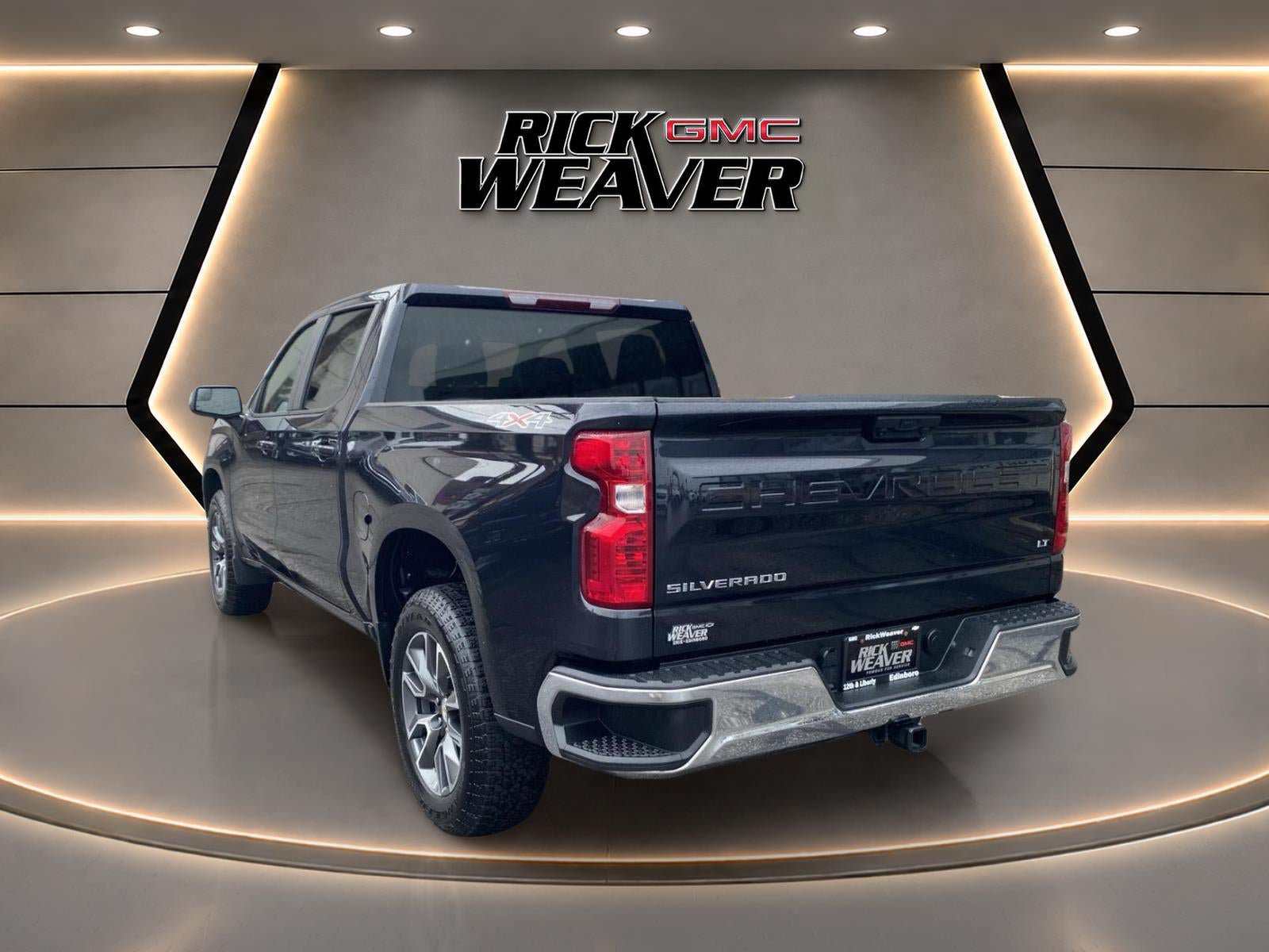 Used 2023 Chevrolet Silverado 1500 LT AWD/4WD image 8
