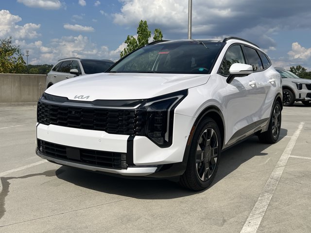 Used 2026 Kia Sportage SX FWD image 2
