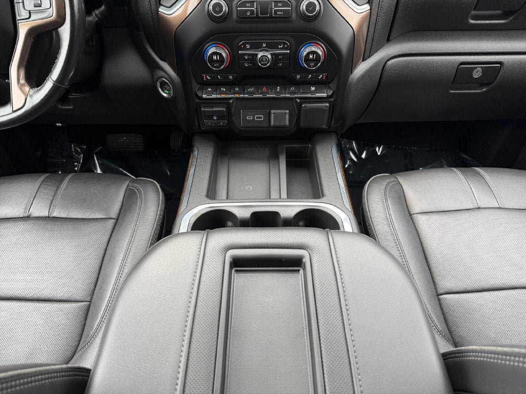 Used 2019 Chevrolet Silverado 1500 High Country w/ Technology Package AWD/4WD image 13