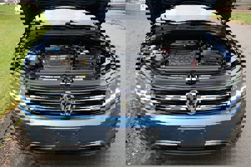 Used 2020 Volkswagen Tiguan SE w/ Panoramic Sunroof Package image 21