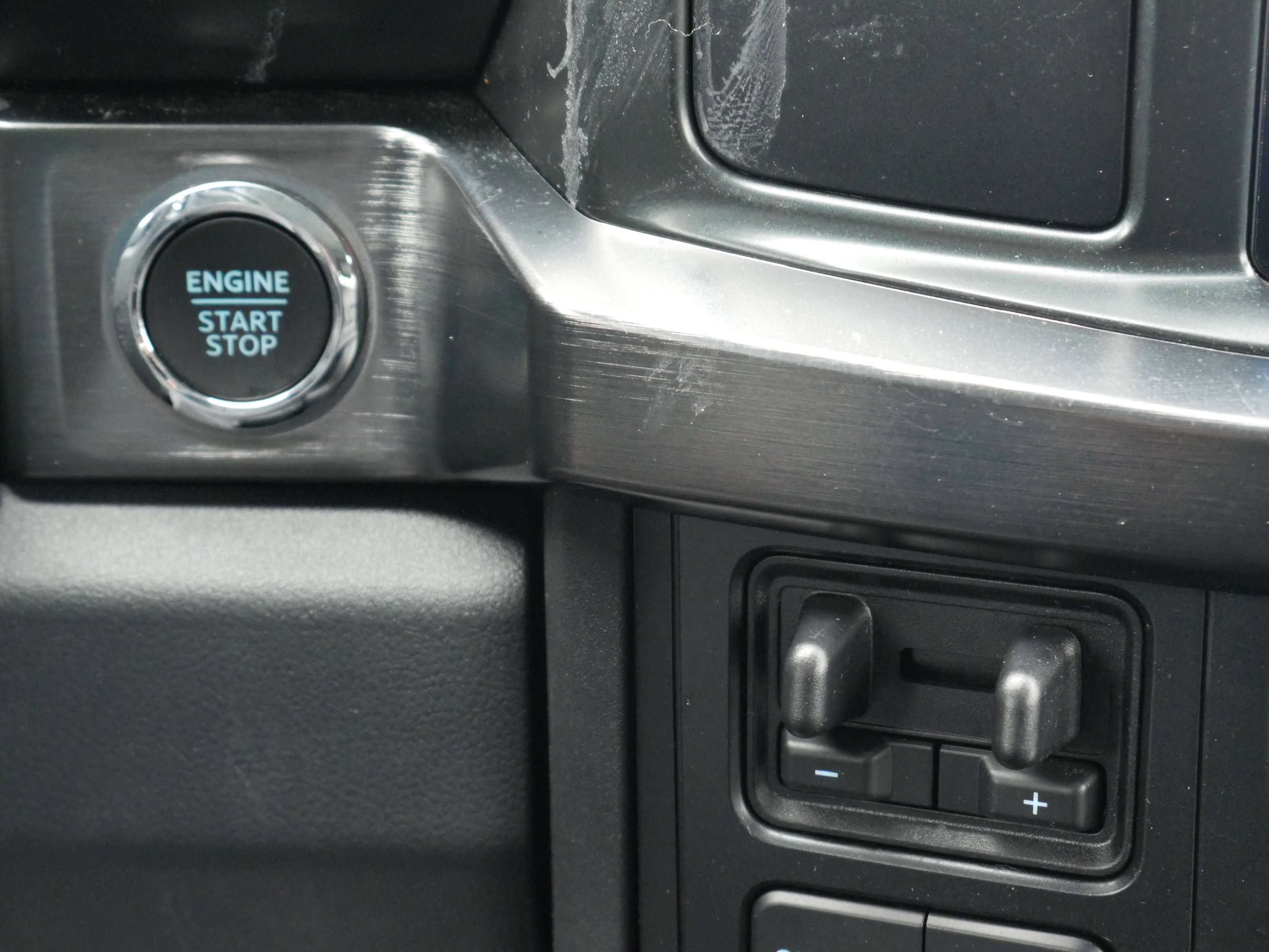 Certified 2023 Ford F250 Lariat image 8