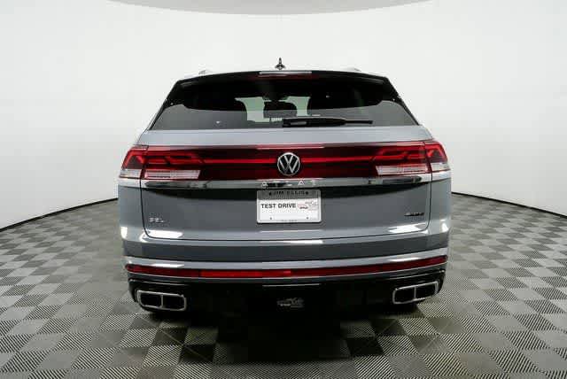 New 2026 Volkswagen Atlas Cross Sport SEL Premium R-Line AWD/4WD image 30
