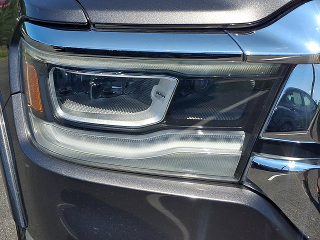 Used 2020 RAM 1500 Laramie AWD/4WD image 9