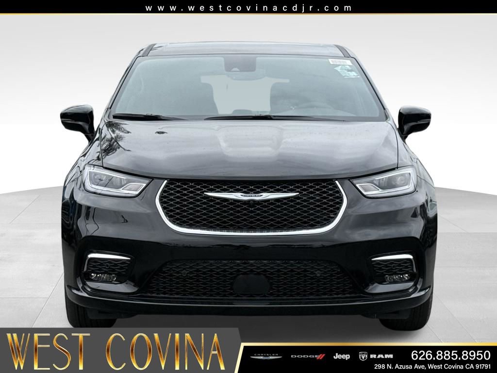 New 2026 Chrysler Pacifica Select FWD image 3