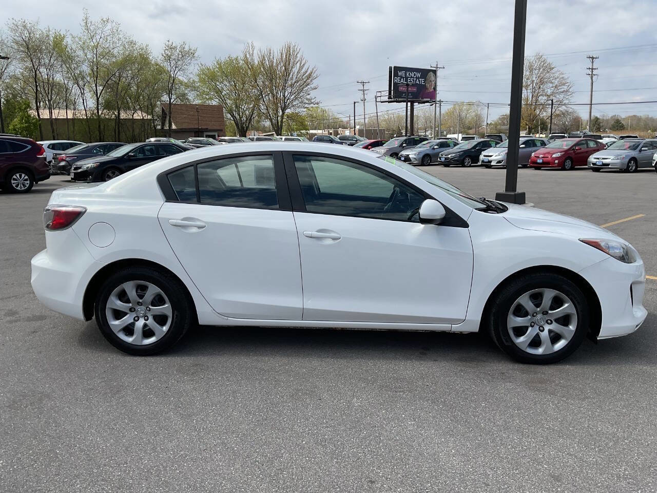 Used 2012 MAZDA MAZDA3 i Sport FWD image 9