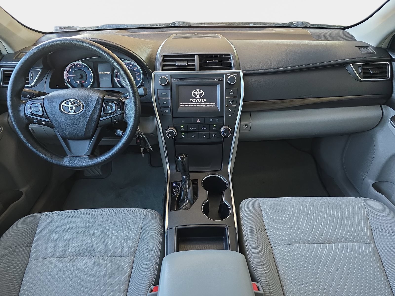Used 2017 Toyota Camry LE FWD image 10
