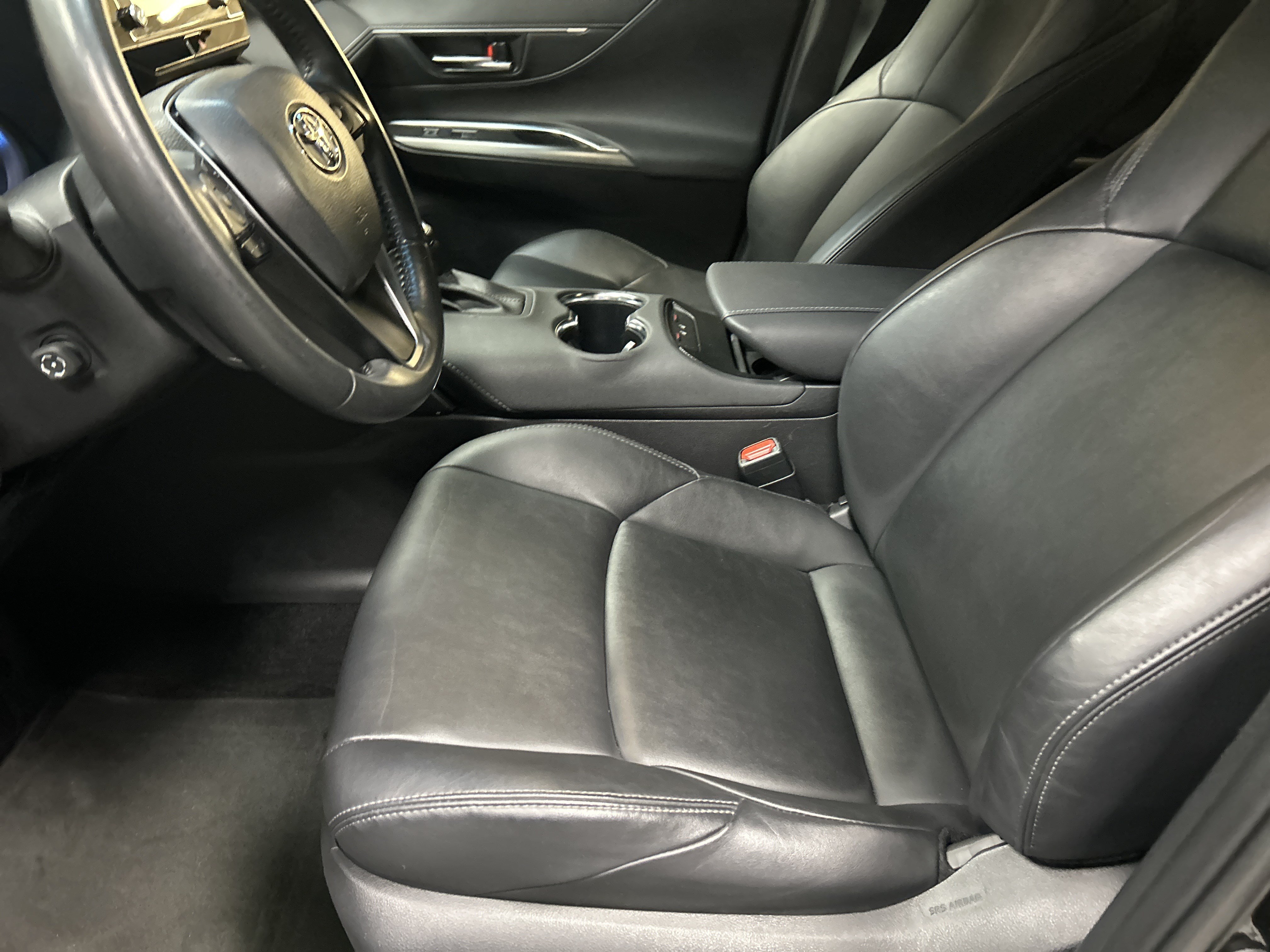 Certified 2022 Toyota Venza XLE AWD/4WD image 16