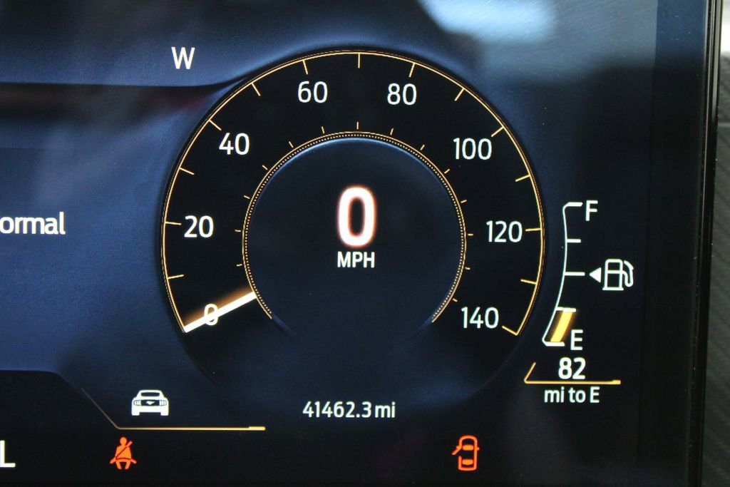 Used 2024 Ford Mustang EcoBoost image 34