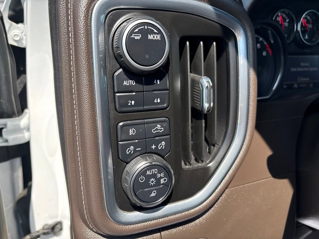 Used 2022 Chevrolet Silverado 1500 LTZ w/ LTZ Premium Package AWD/4WD image 21