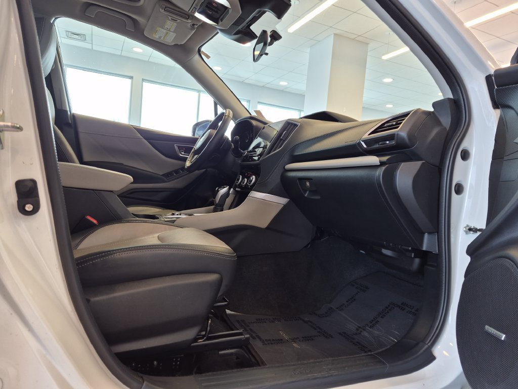 Used 2022 Subaru Forester Limited AWD/4WD image 23