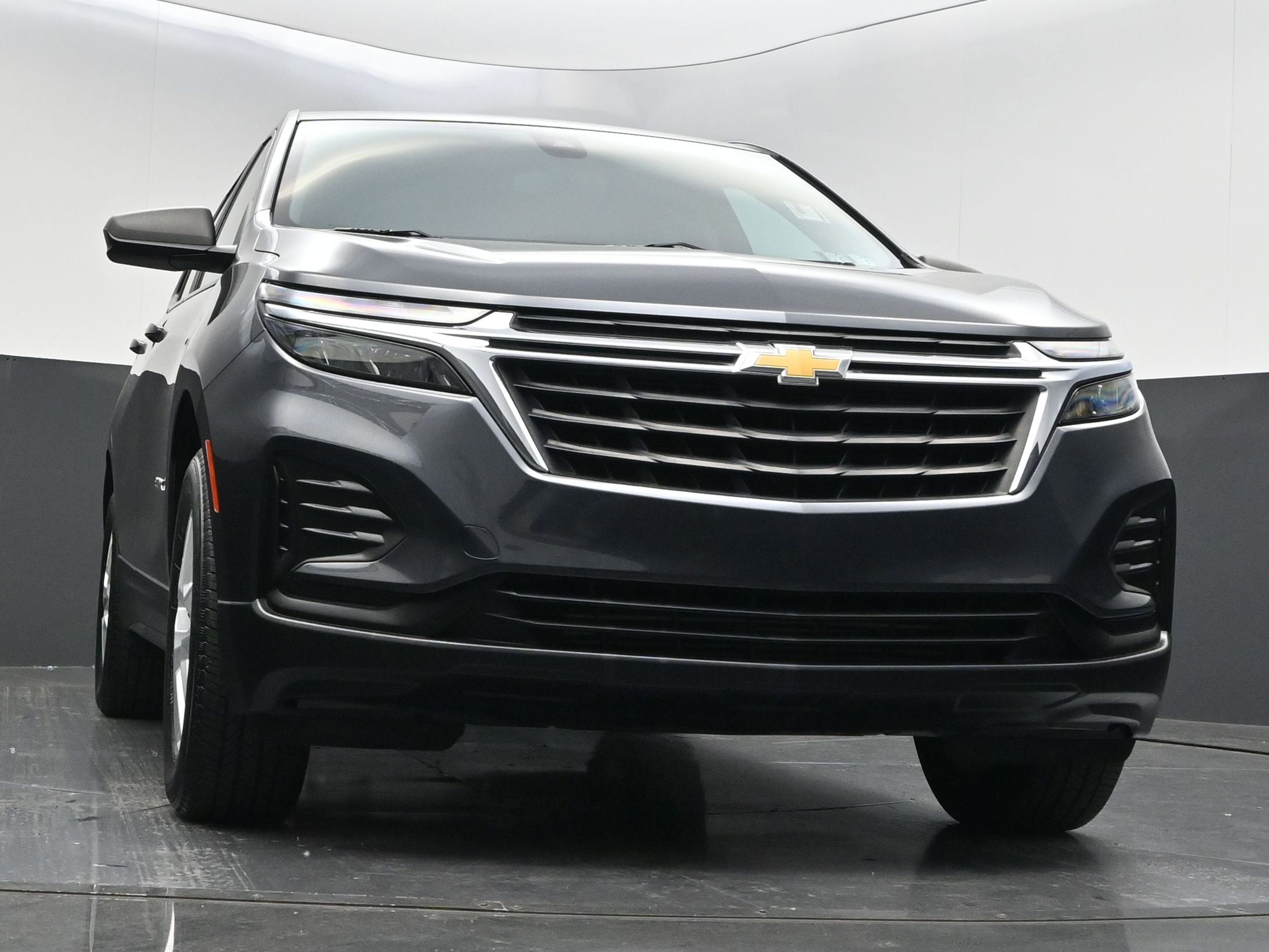 Used 2022 Chevrolet Equinox LS w/ LS Convenience Package AWD/4WD image 35