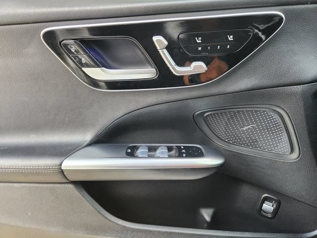 Used 2024 Mercedes-Benz C 300 Sedan image 19