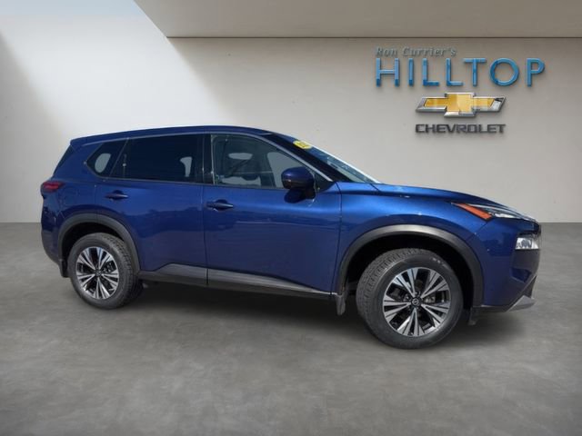 Used 2021 Nissan Rogue SV image 3