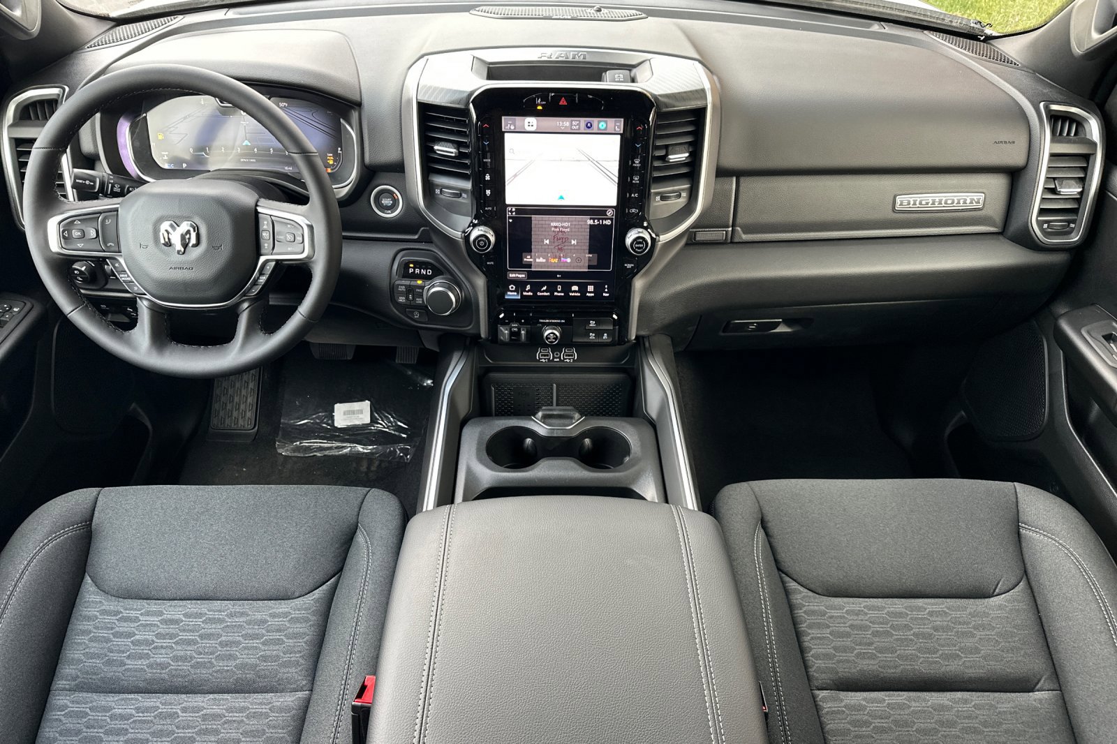 New 2026 RAM 1500 4x4 Crew Cab image 12