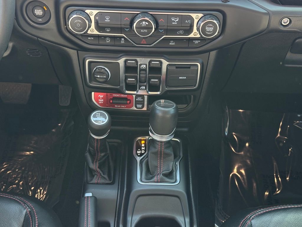 Used 2023 Jeep Gladiator Rubicon w/ Trailer Tow Package image 22