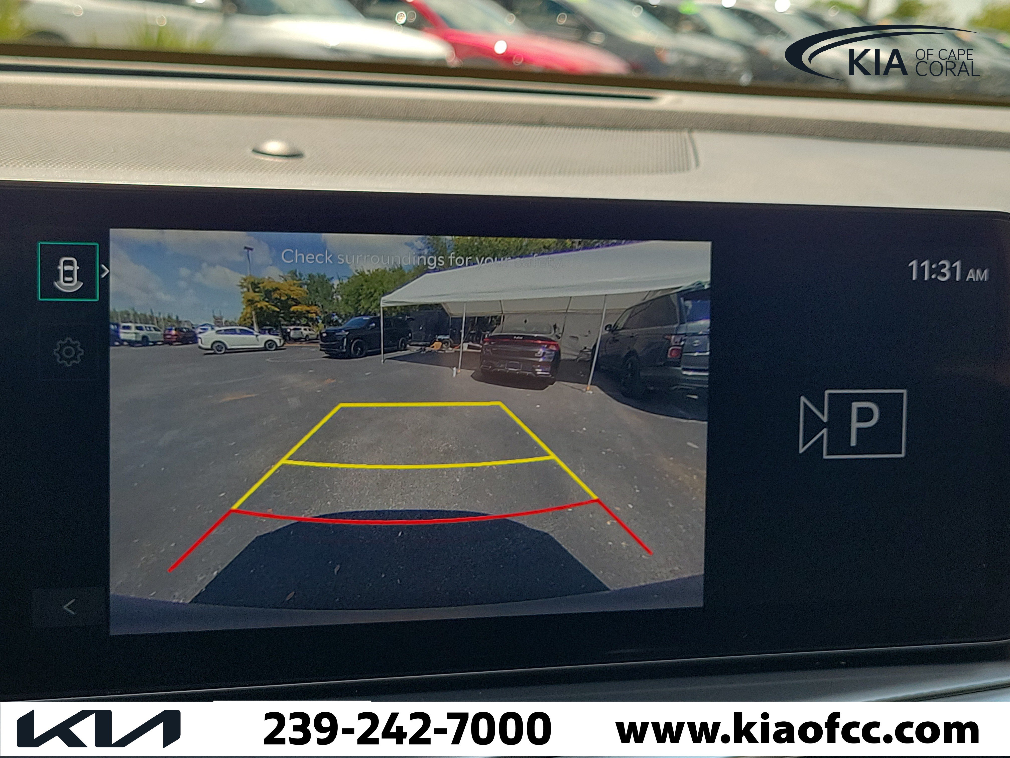 Certified 2025 Kia Sorento LX FWD image 27