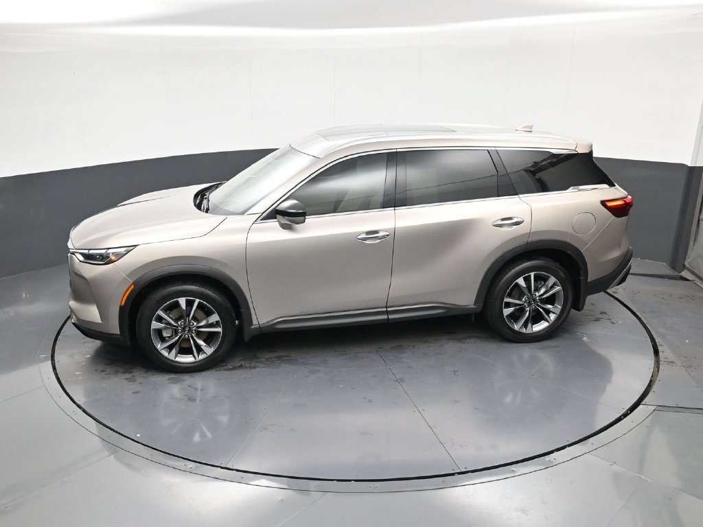 Used 2023 INFINITI QX60 Luxe w/ Vision Package AWD/4WD image 31