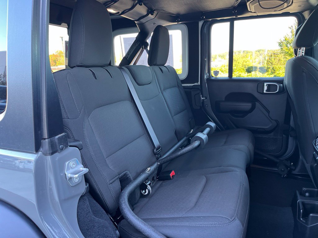 Used 2023 Jeep Wrangler Unlimited Sport AWD/4WD image 26