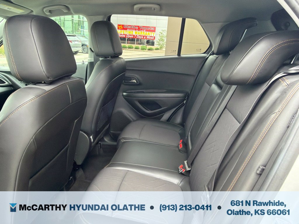 Used 2020 Chevrolet Trax LT w/ LT Convenience Package FWD image 5