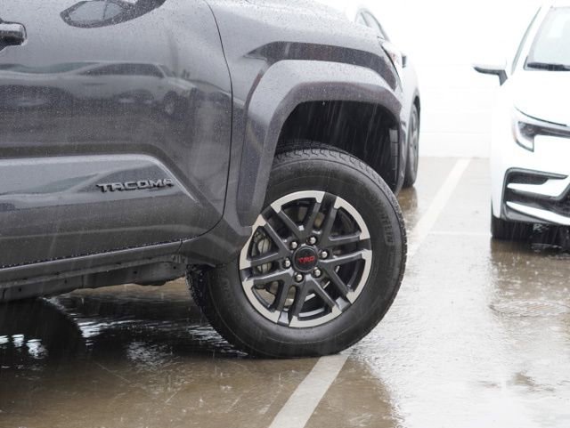 Certified 2025 Toyota Tacoma TRD Sport image 9
