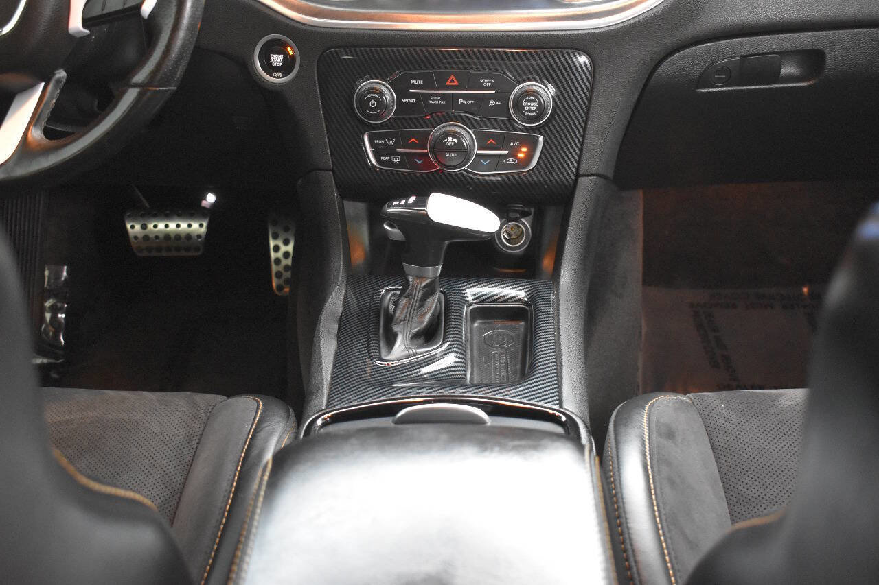 Used 2018 Dodge Charger R/T image 33