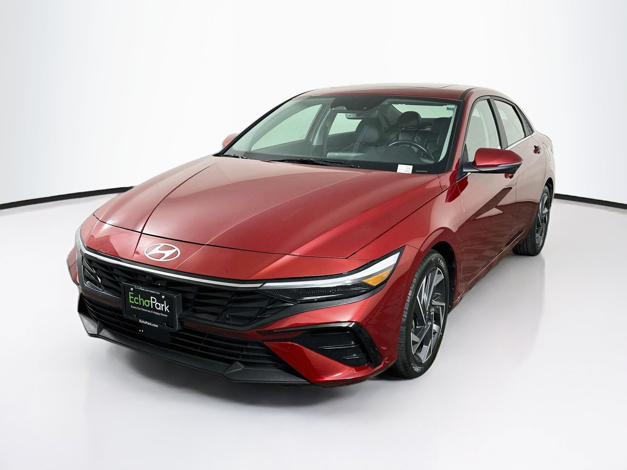 Used 2024 Hyundai Elantra Limited FWD image 3
