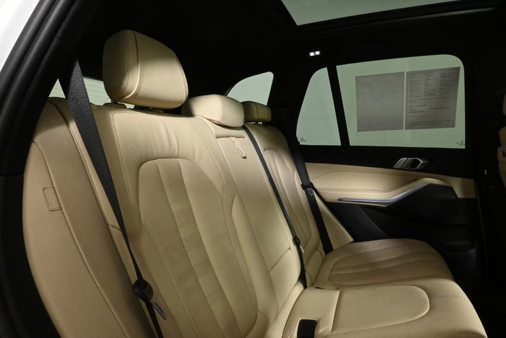 Used 2021 BMW X5 xDrive40i w/ Convenience Package image 35