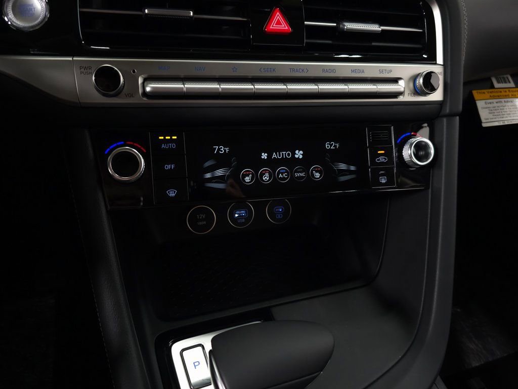 Used 2026 Genesis G70 2.5T image 22