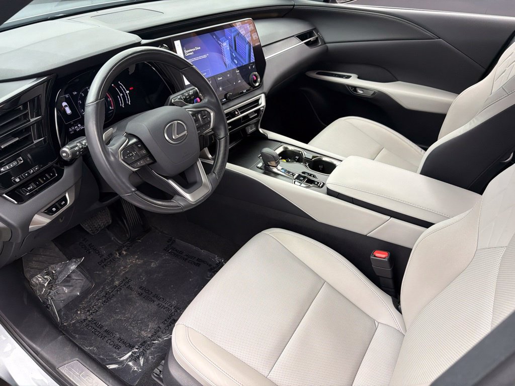 Used 2023 Lexus RX 350 Premium w/ Accessory Package AWD/4WD image 11